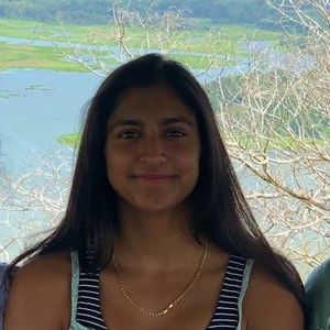 Meet your Posher, Jena